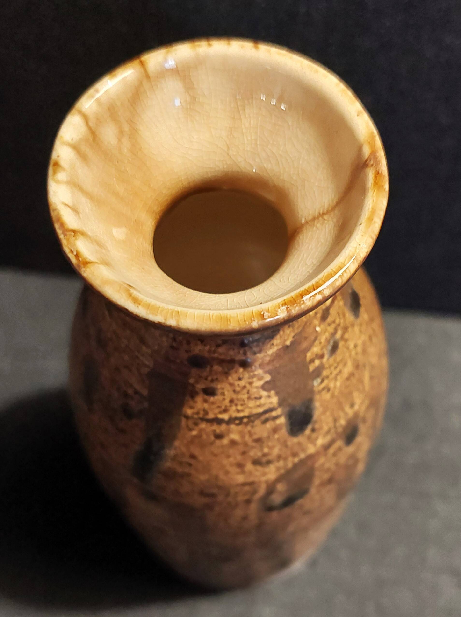 Vase in pyrite sandstone unsigned ceramic 20th century