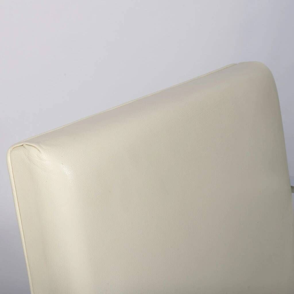 Brno Flat chair by Ludwig Mies van der Rohe and Lilly Reich and produced in the 1990s by Knoll