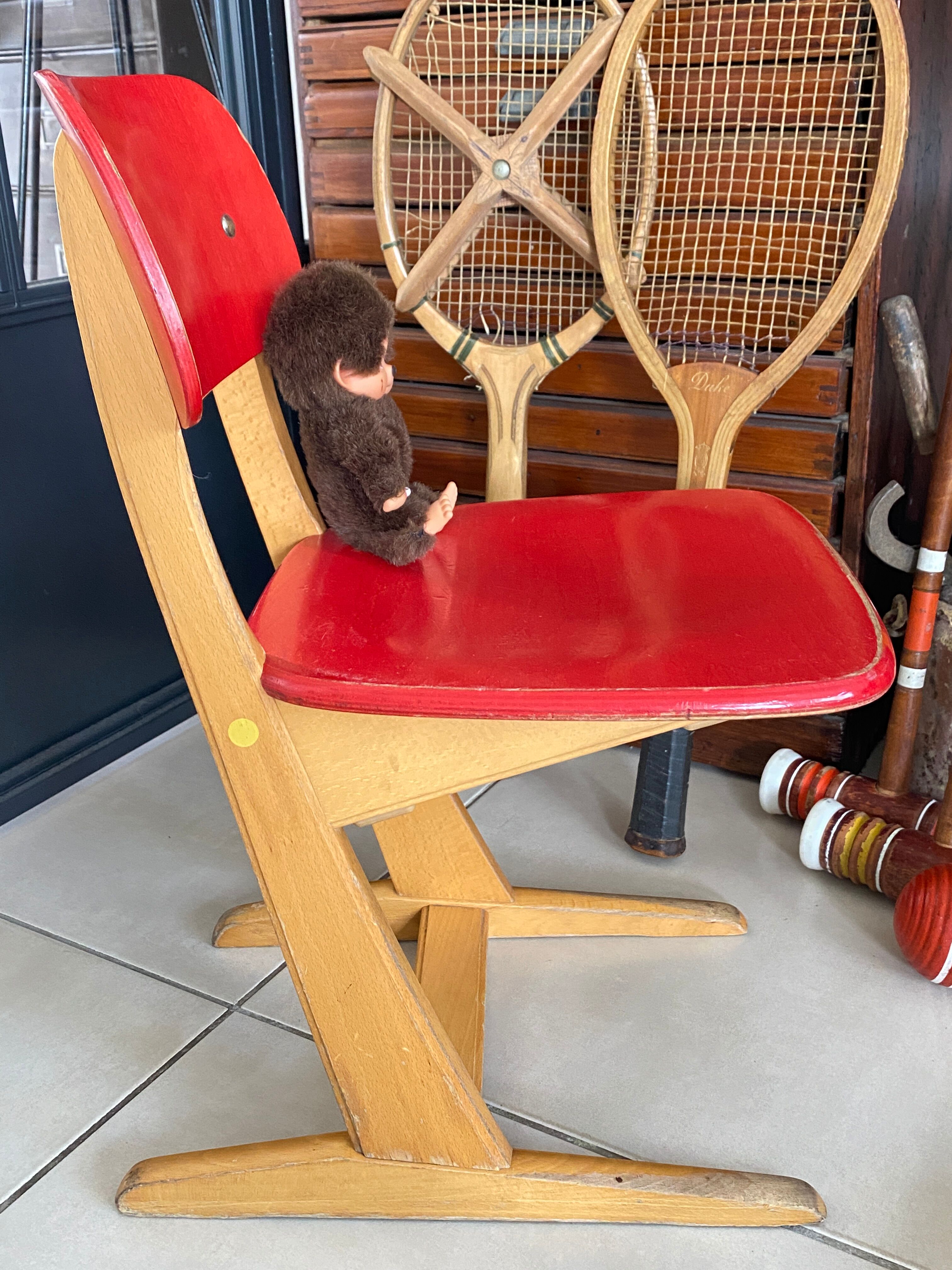 Chaise enfant Casala vintage rouge