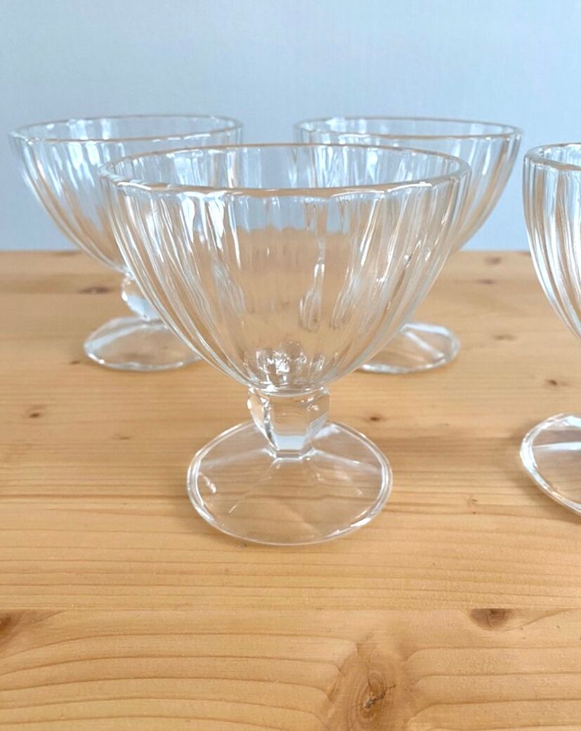 Lot of 4 vintage Luminarc ice cups