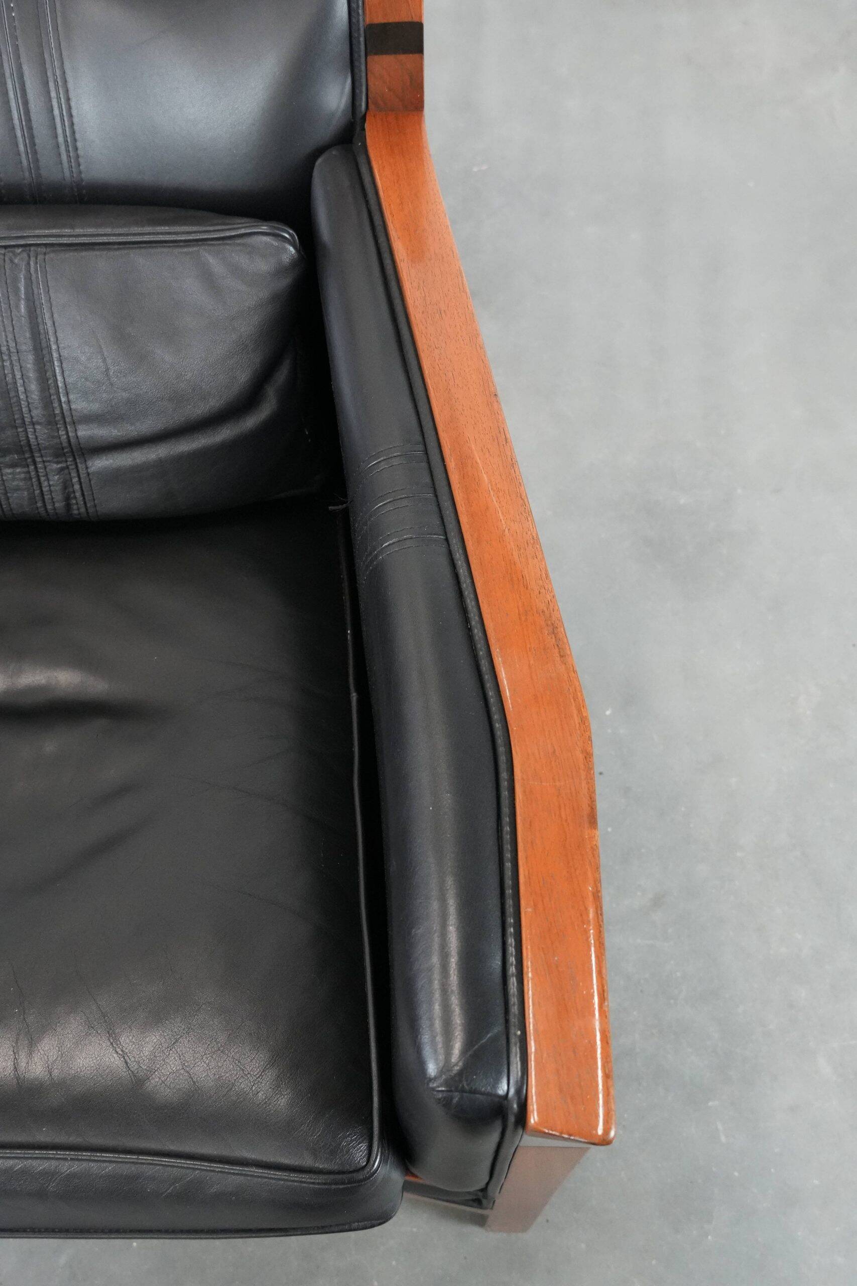 Fauteuil Art Déco en cuir noir et bois