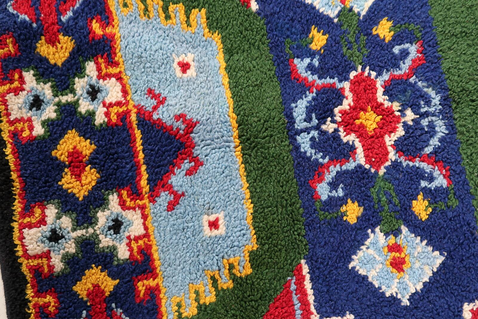 Tapis vintage français Savonnerie fait main en laine – 117 x 174 cm – 1950