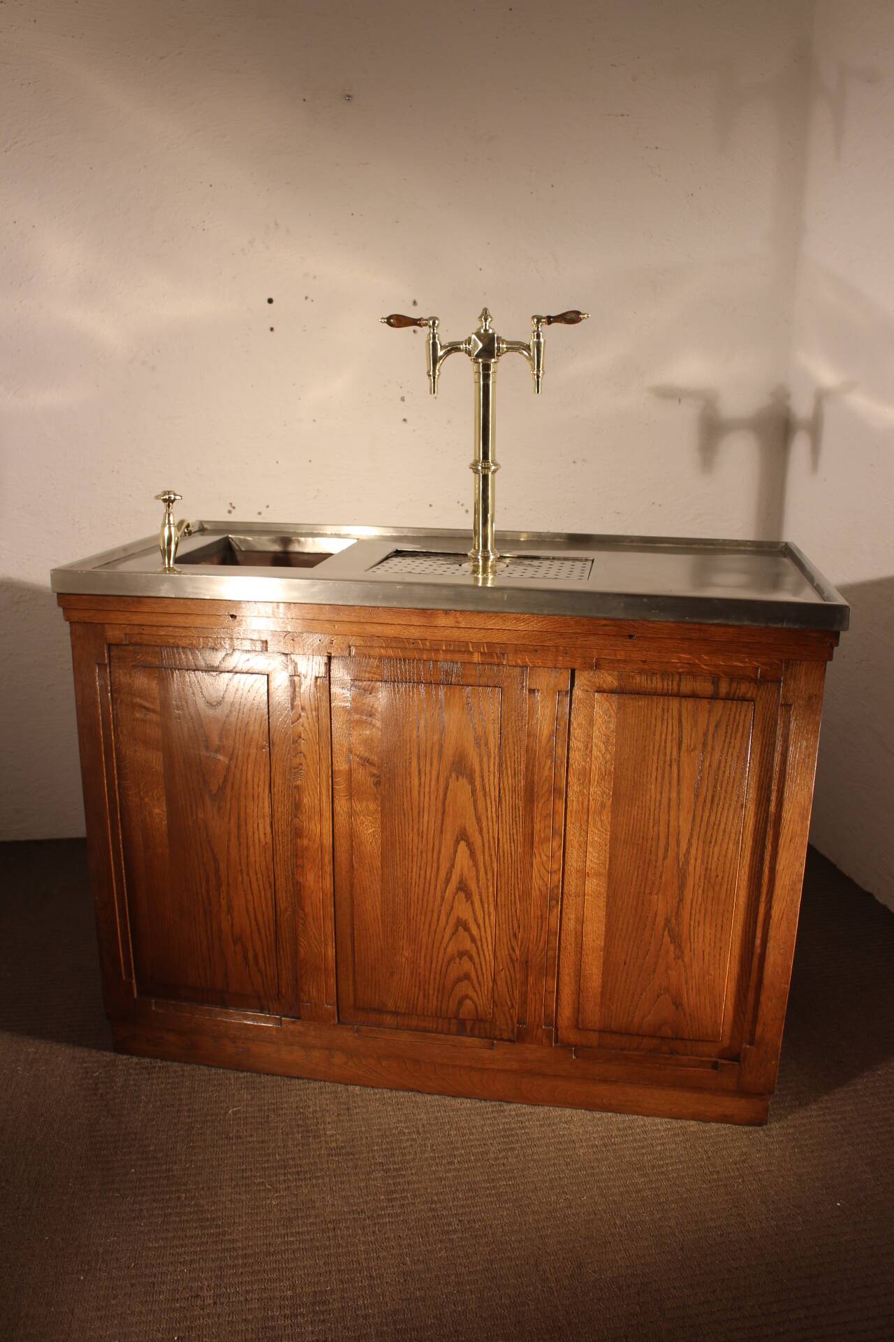 Small bar around 1900