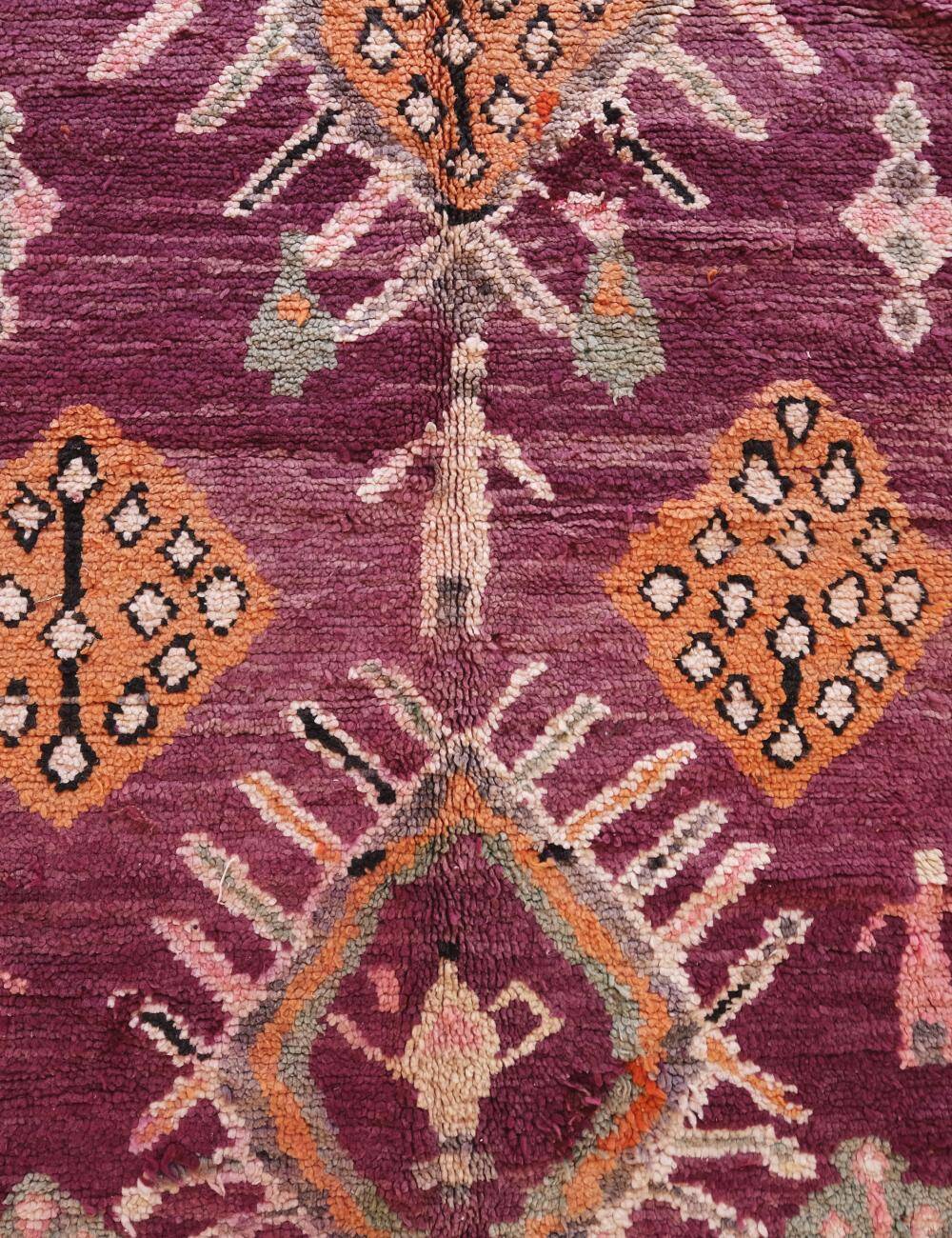 Vintage Moroccan Rug - 404 x 190 cm