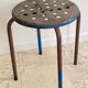 Tabouret industriel acier patiné vintage