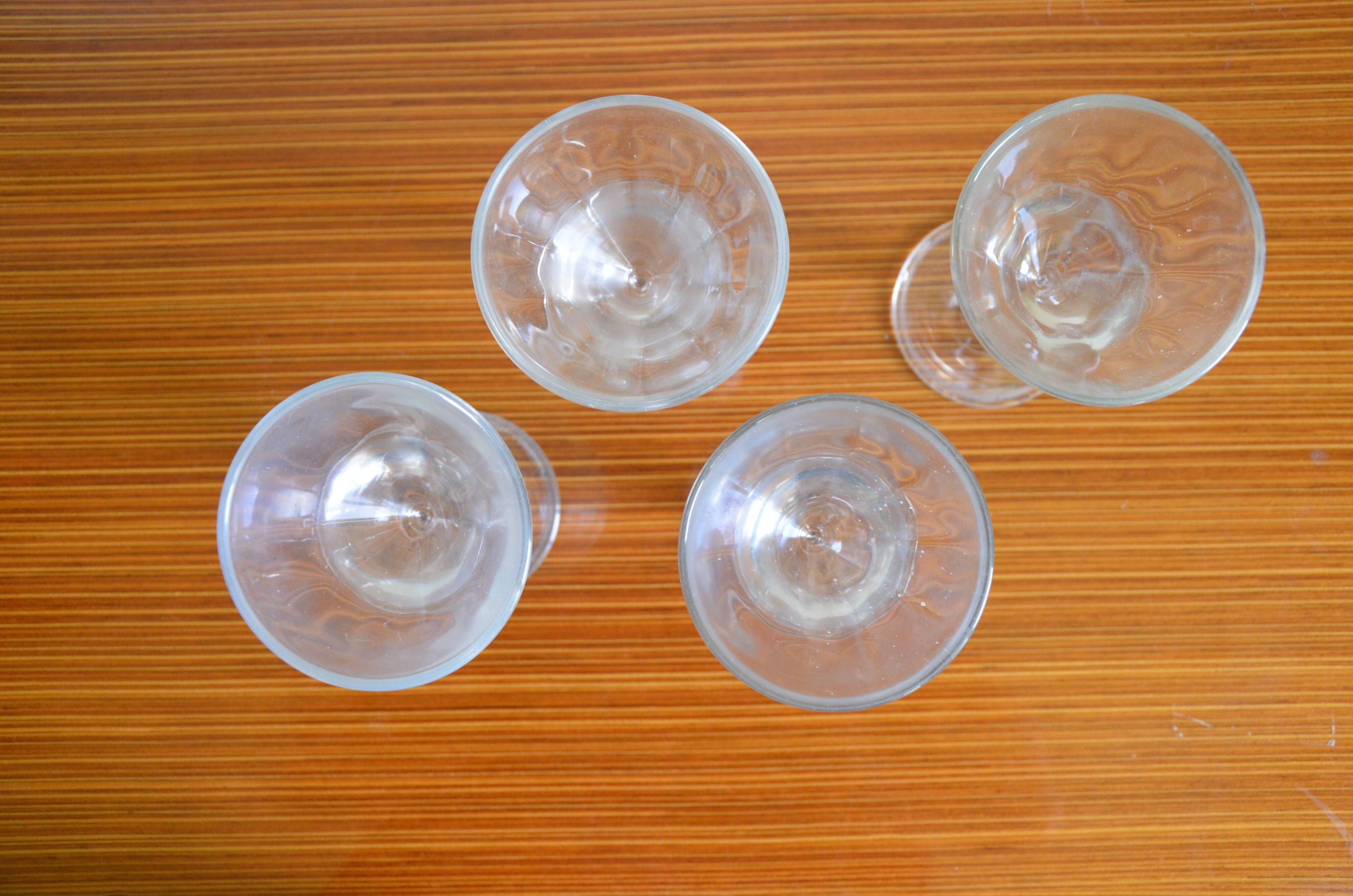 Set of 4 antique glasses