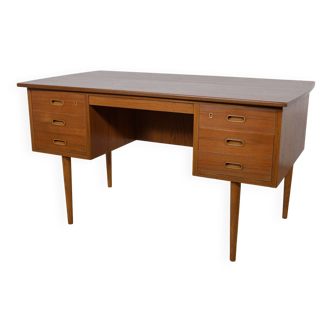 Mid-Century Freestanding Teak Desk, 1960s