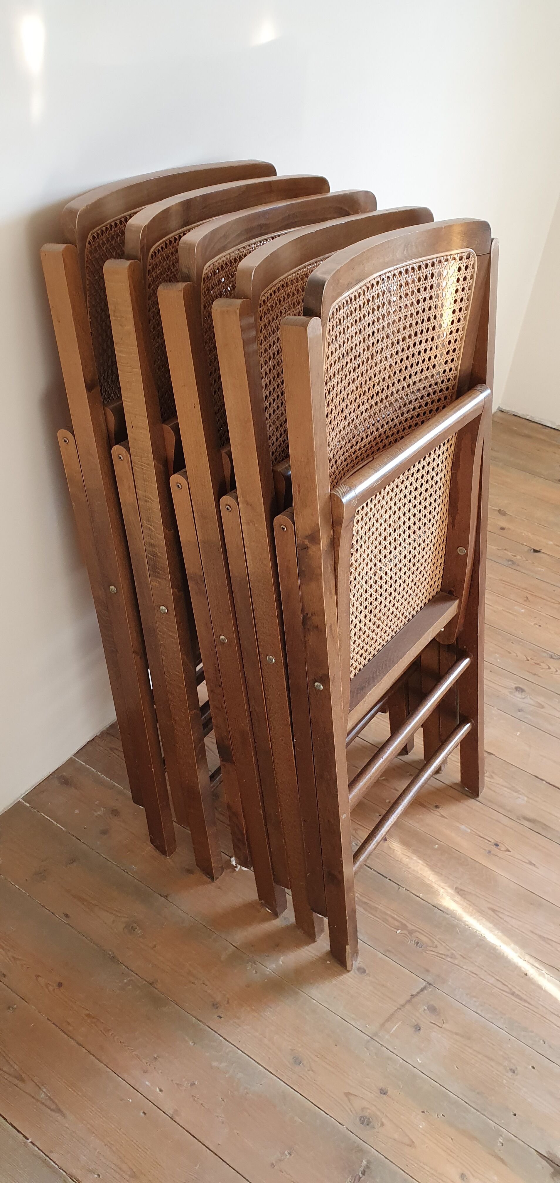 Set of 5 foldable cannate chairs (50s-60s)