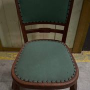 Chaise bistrot ancienne