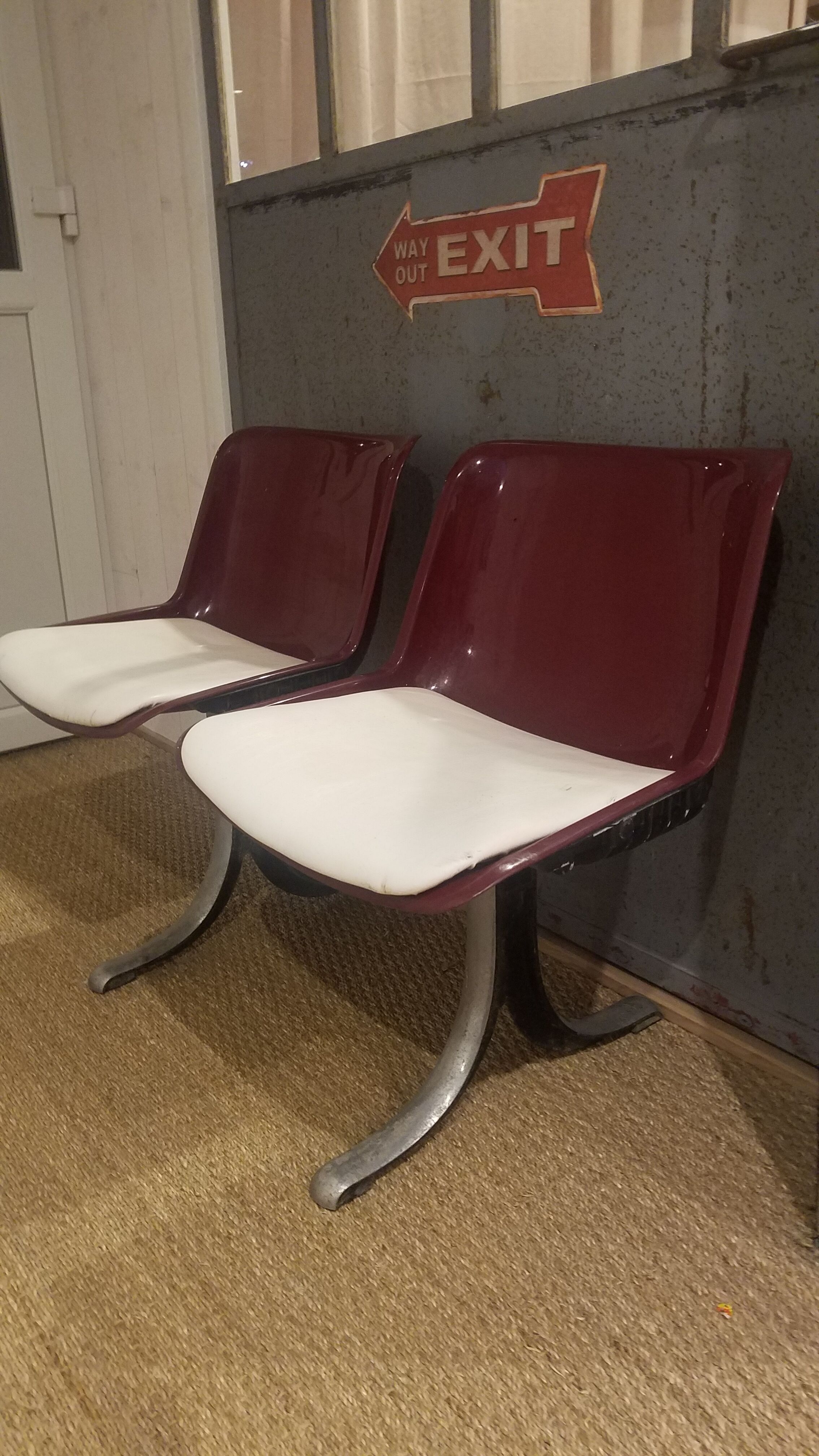 Banquette du designer Osvaldo Borsani
