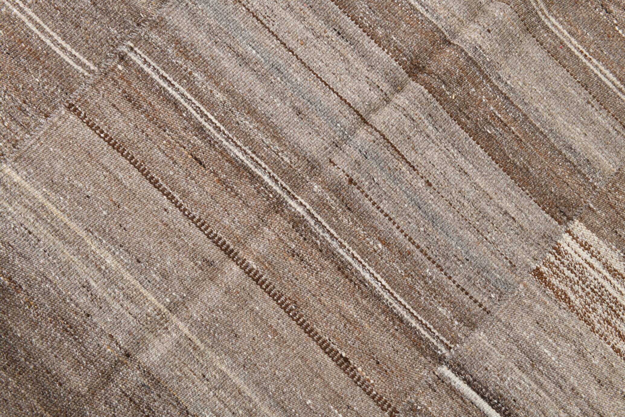 6x10 Brown and Beige Living Room Kilim Rug, 199x306Cm