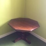 Coffee table with 2 drawers