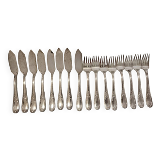 Silver fish cutlery