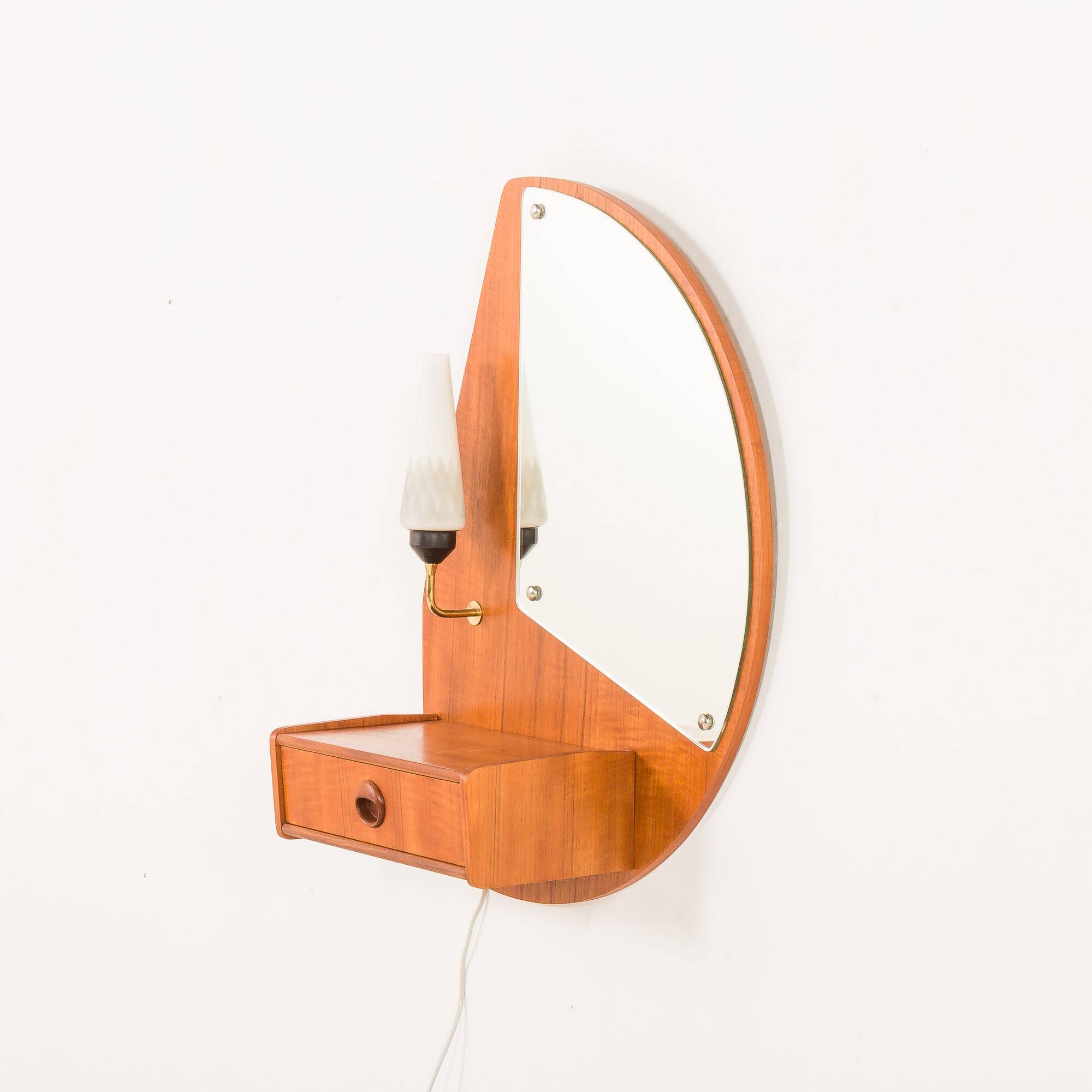 Miroir mural scandinave rare du milieu du siècle avec une console et une lumière, années 1950