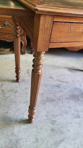 ANTIQUE DESK WITH 2 TABLETS FROM THE 19TH CENTURY