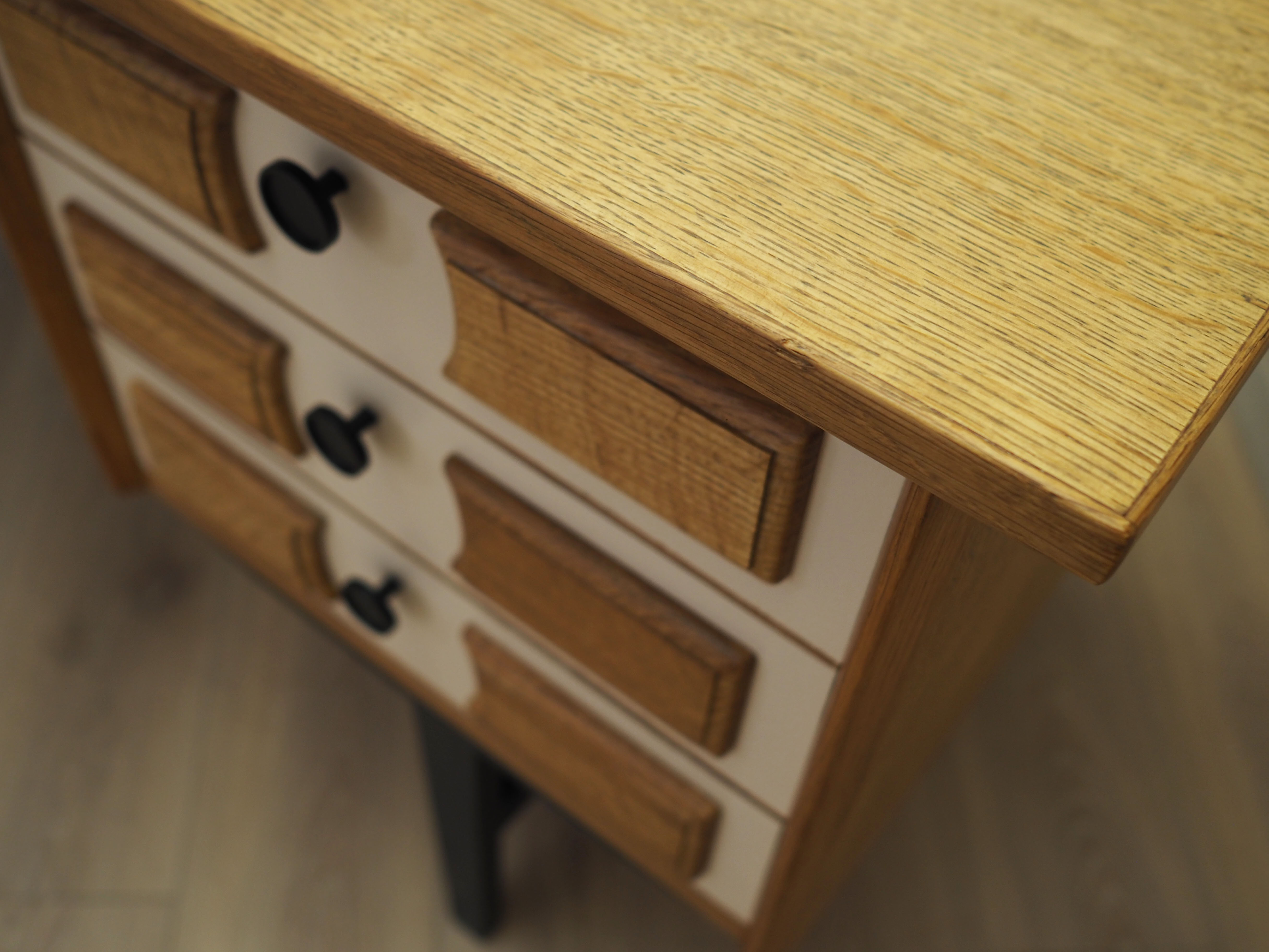 Oak desk, Danish design, 1960s, designer: Henning Kjaernulf