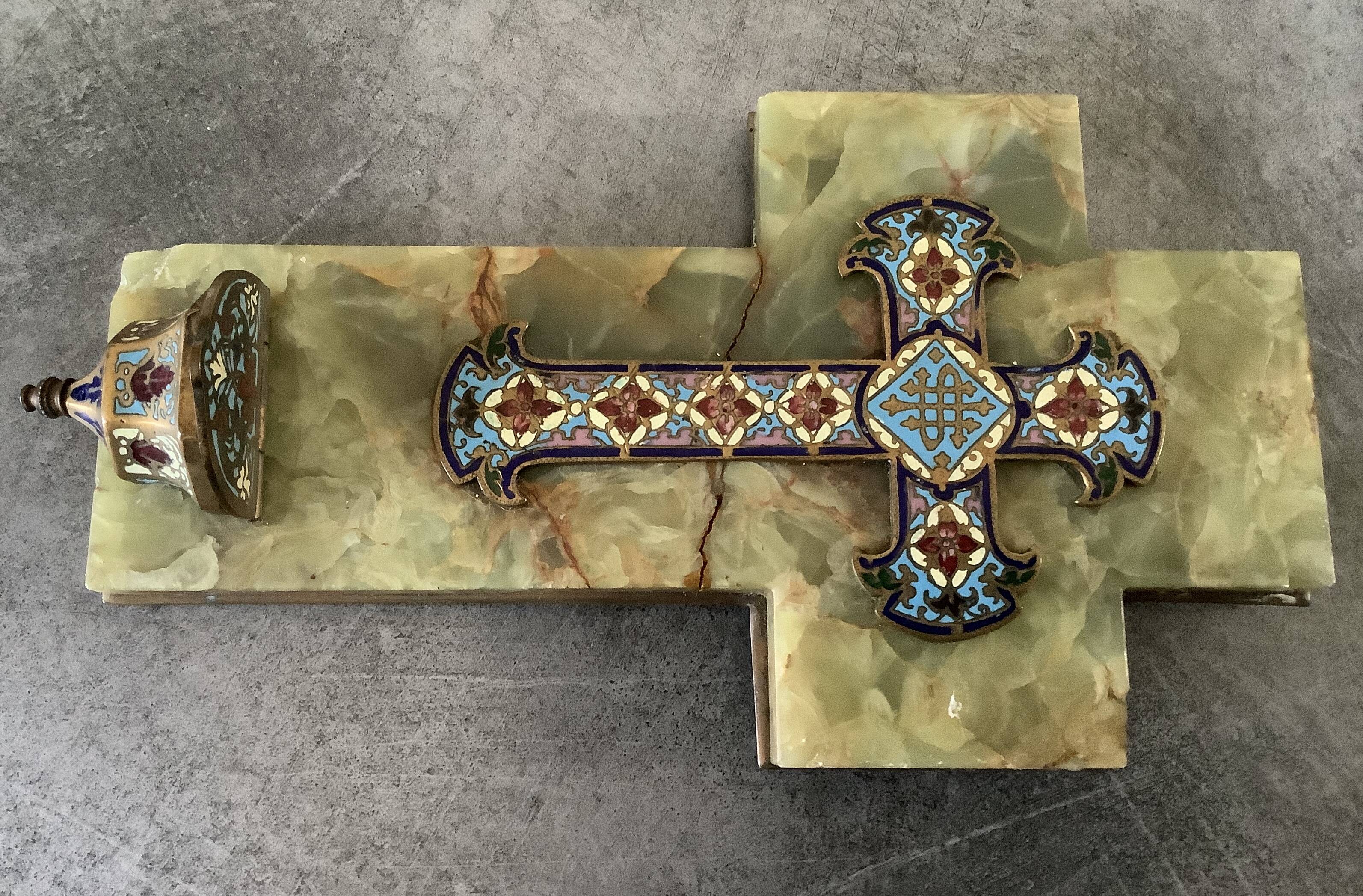 Wall cross with a holy water font in enamel and onyx, 19th century.