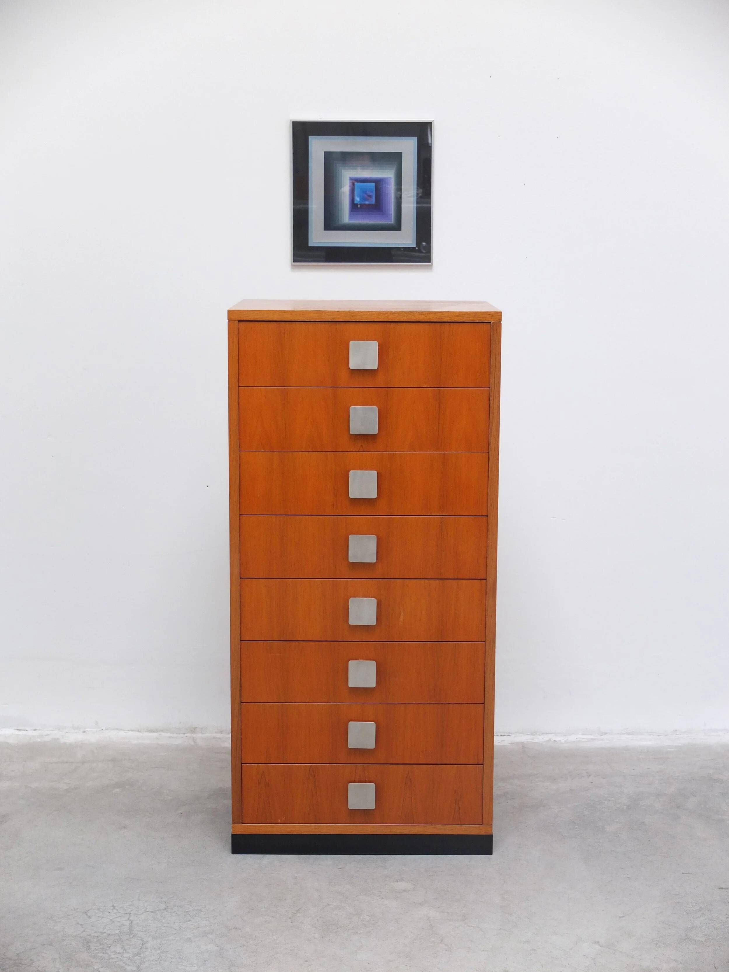 Commode haute par Alfred Hendrickx pour Belform, années 1960.