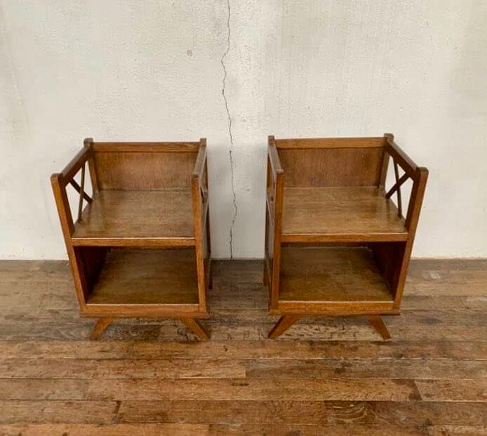 Paire de chevets vintage en chêne clair années 1950 pieds compas