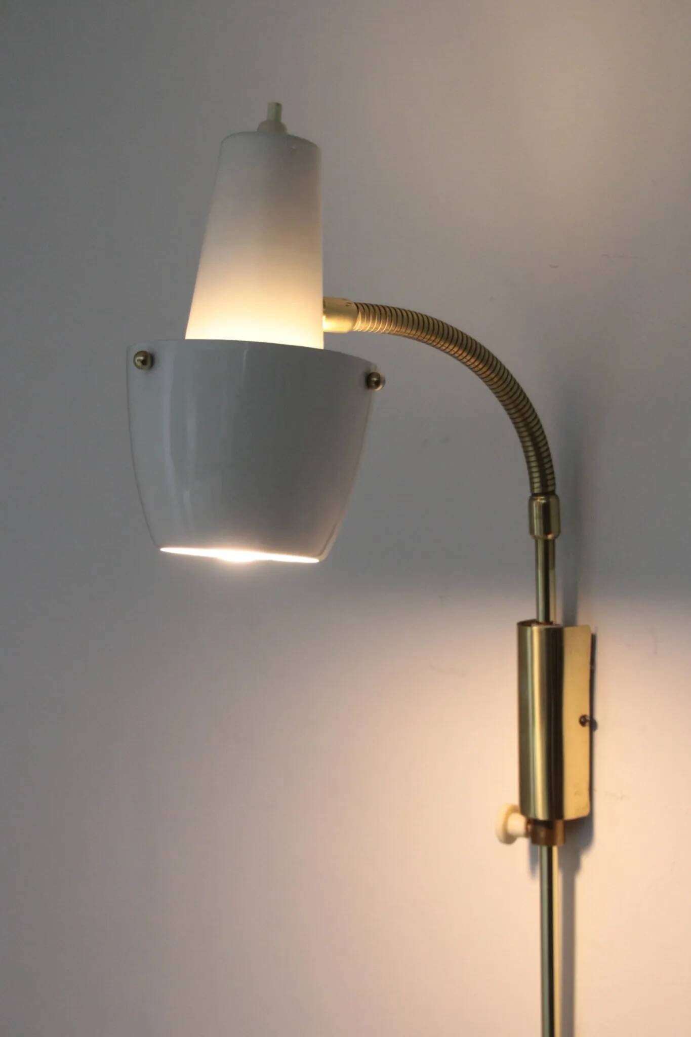 Model V-45 Wall Lamp by Eric Wärnå for EWÅ Armaturfabrik, Värnamo, Sweden — 1960s