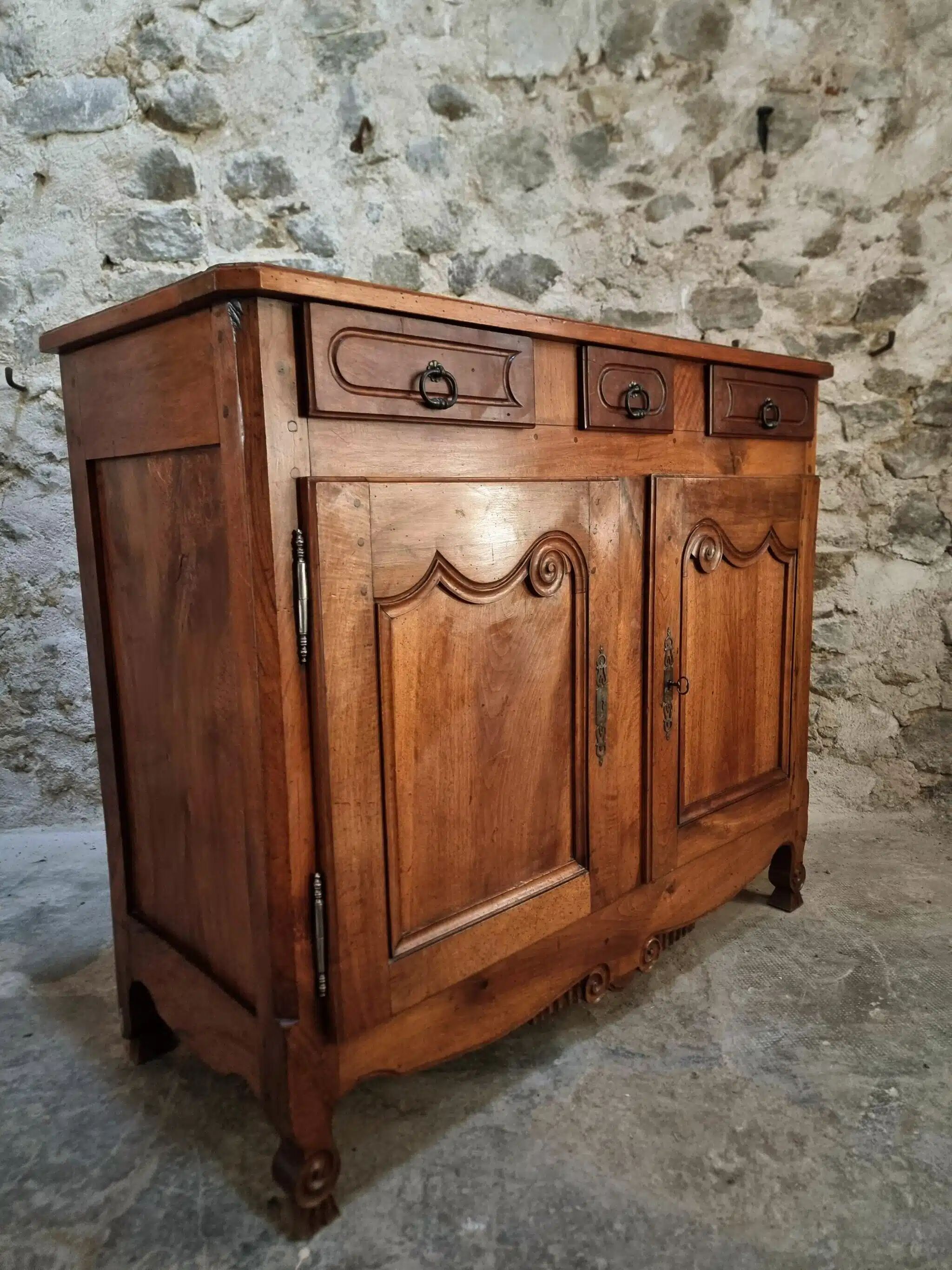 Antique Louis XV style sideboard, French sideboard, late 19th century.