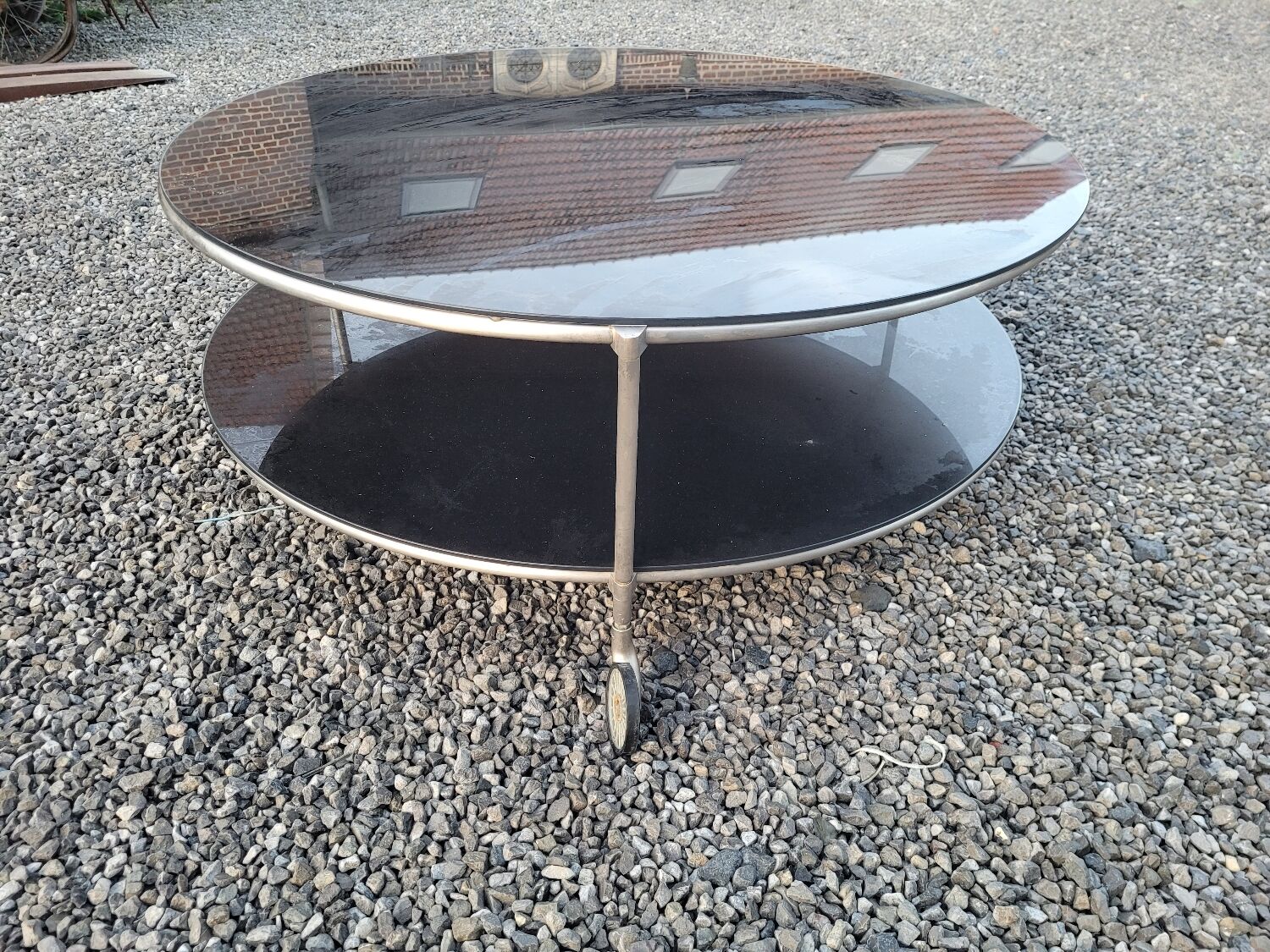 Round coffee table top in black glass