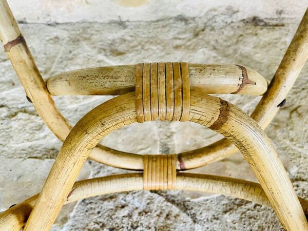 Table basse ronde en bambou et rotin, plateau verre circa 1960s