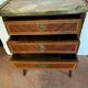 Commode d'entre deux de style Louis XV / XX siècle