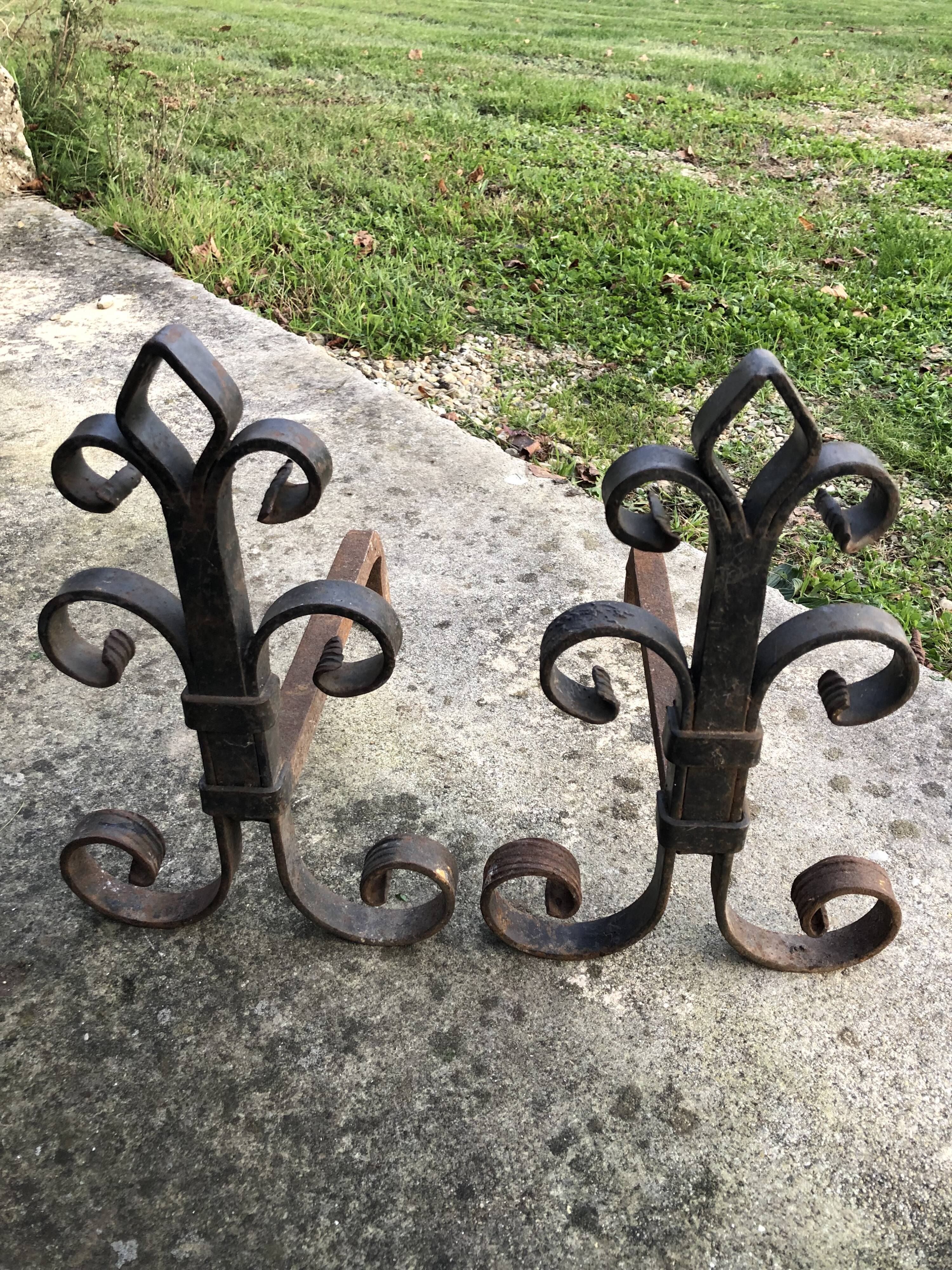 Pair of chimney pegs