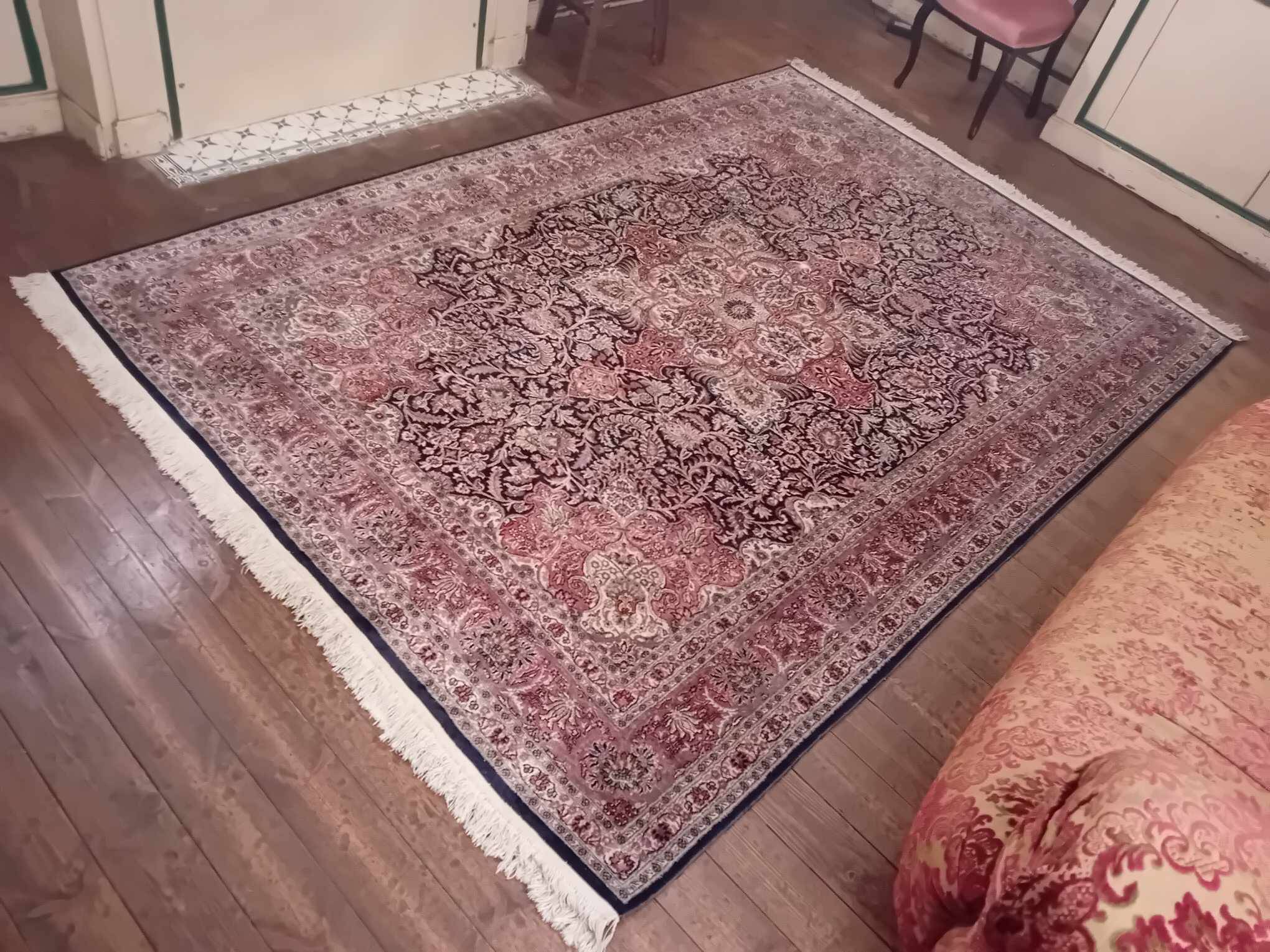 Handmade silk cashmere rug 282×186cm