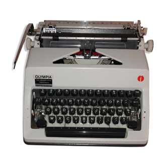 Machine à écrire Olympia