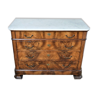 Old-timer 4-drawer walnut drawer