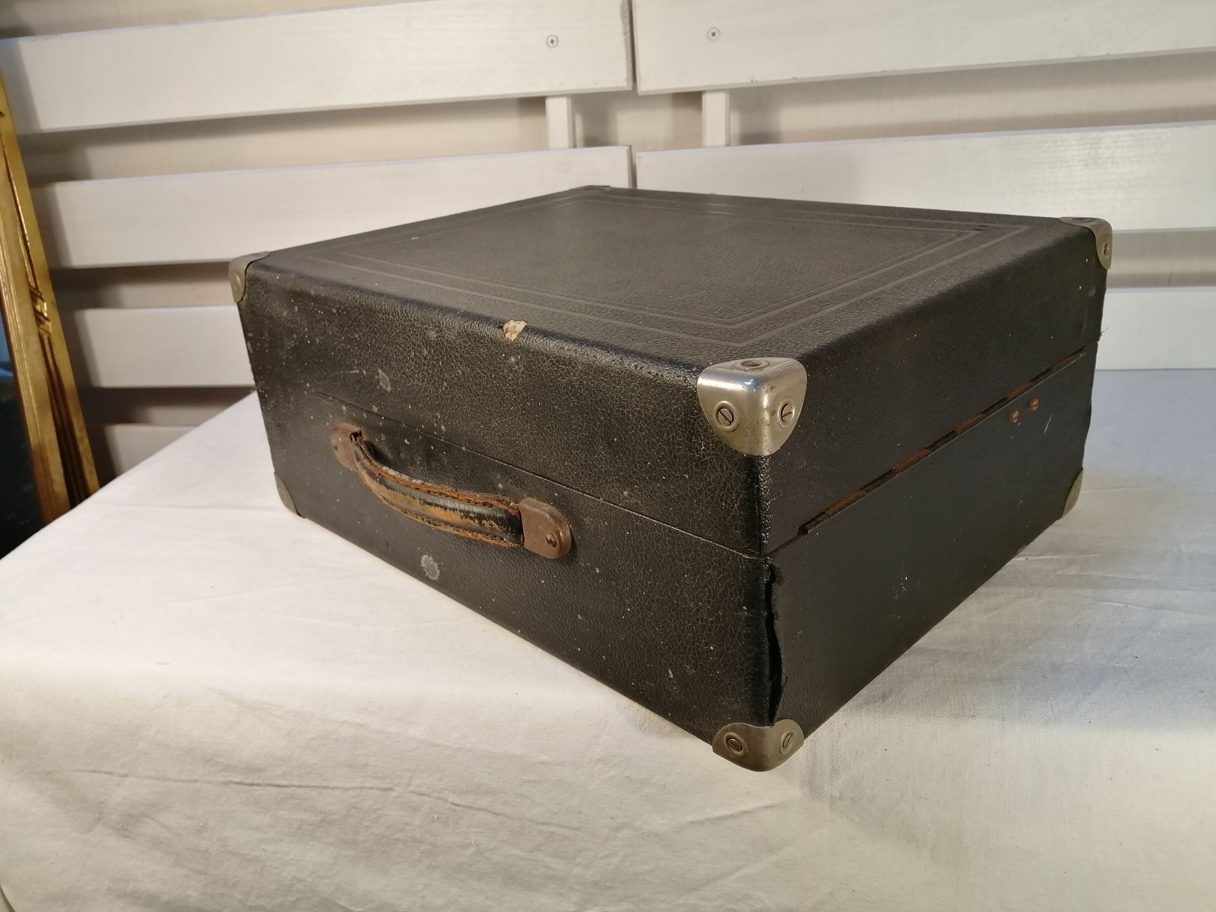 Pathé Portable Gramophone-Phonograph - Vintage