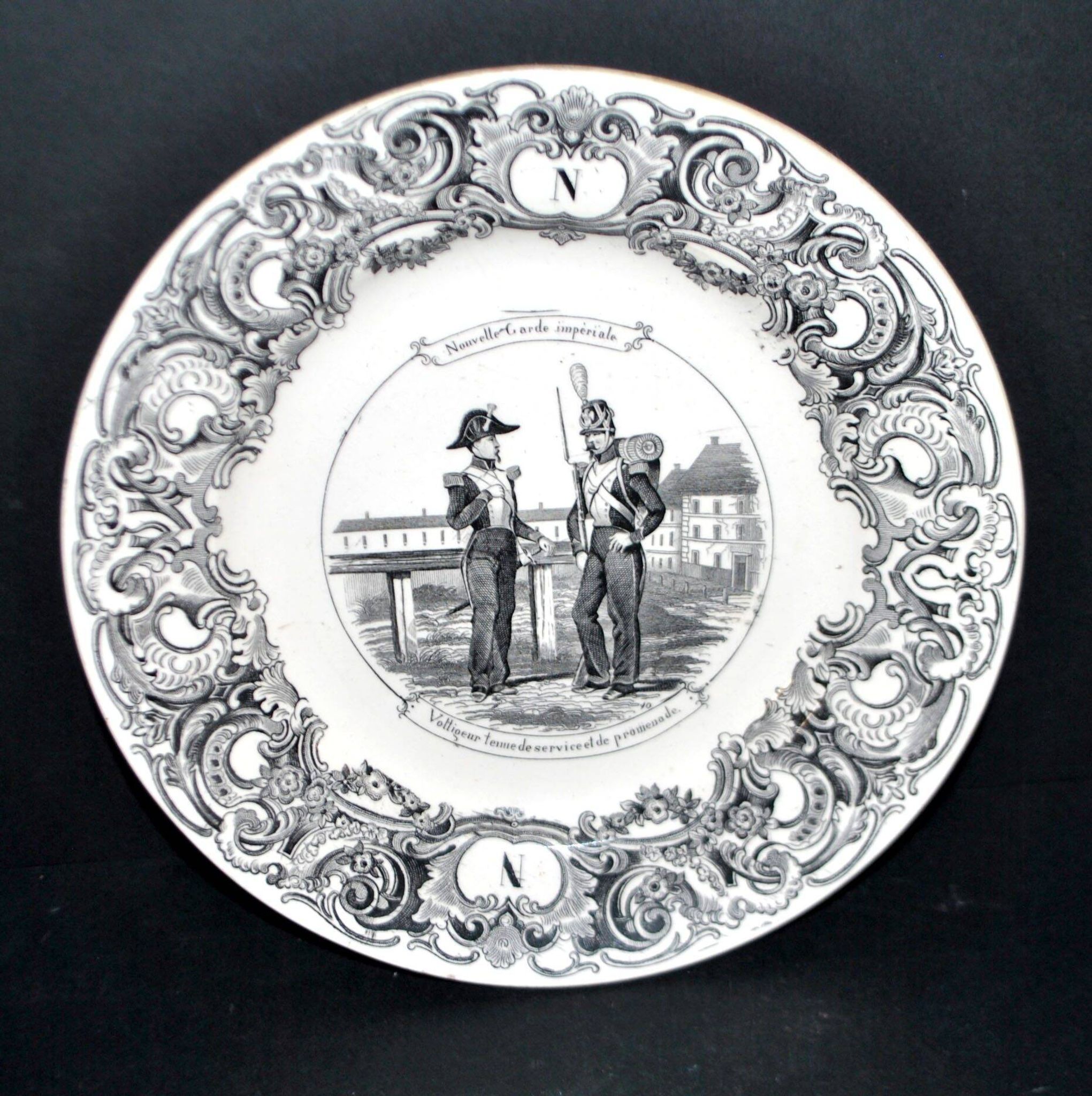 Sarreguemines U&C illustrated talking plate "Napoleon" 19th century.