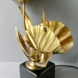 Golden metal flower lamp