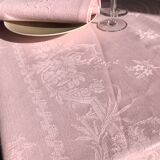 Nappe damassée ancienne en lin baby rose