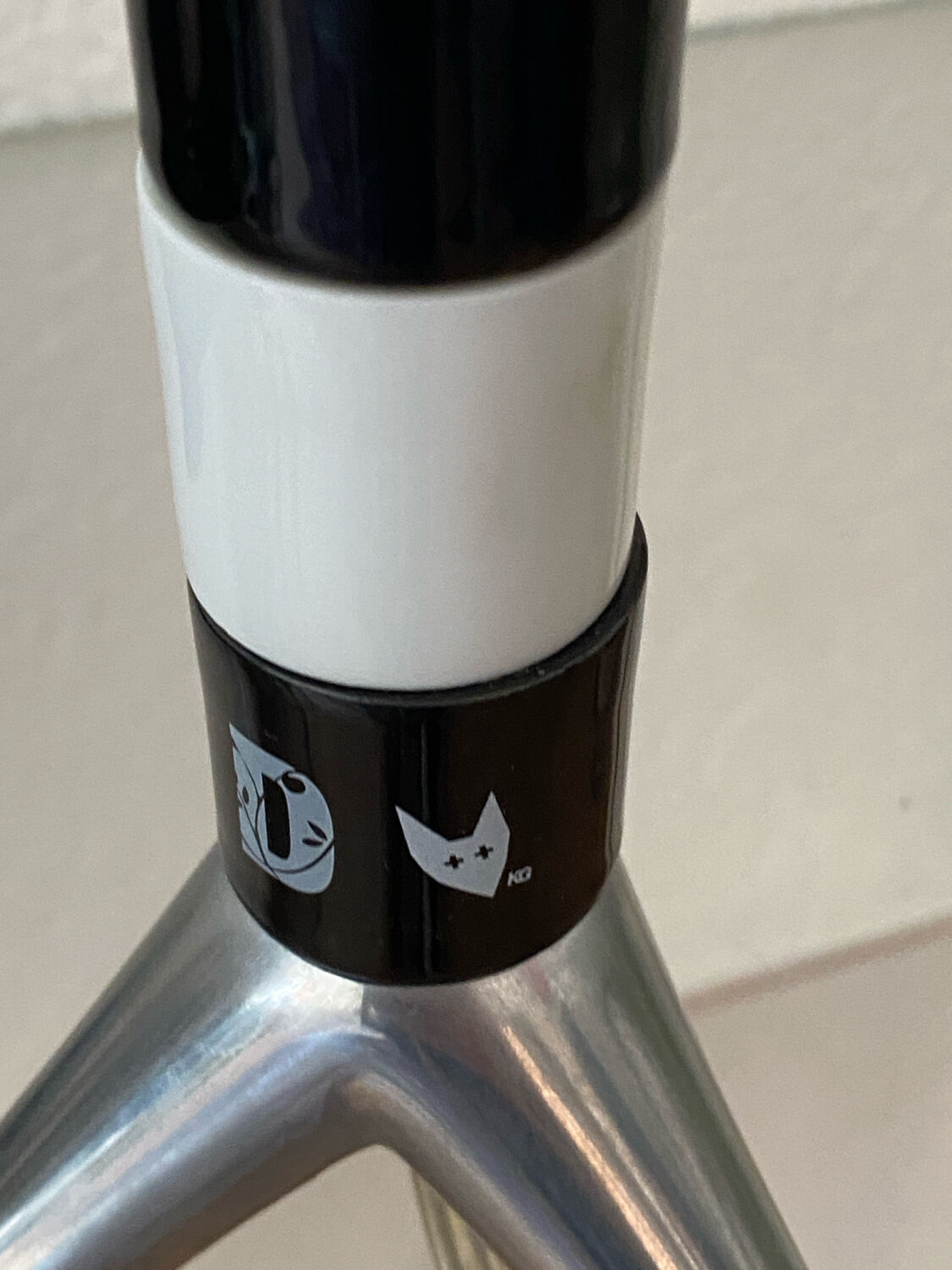 Lamp base, rocket shape, Deshoulières porcelain