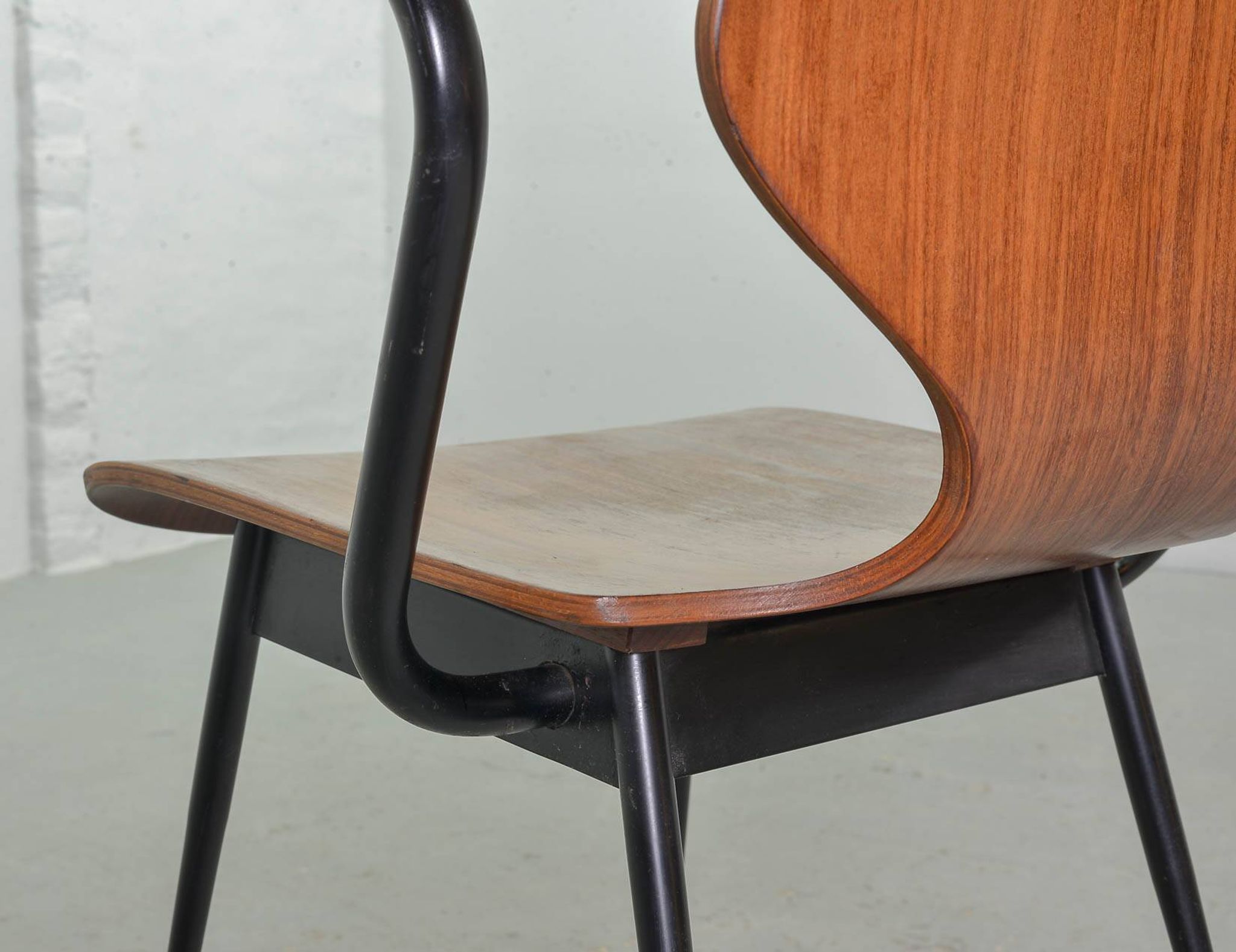 2 Carlo Ratti Style Minimalistic Plywood Side Chairs for Legni Curvati 50s