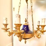 Lustre à 6 bras de lumière en bronze doré de style Empire français, en porcelaine bleu cobalt
