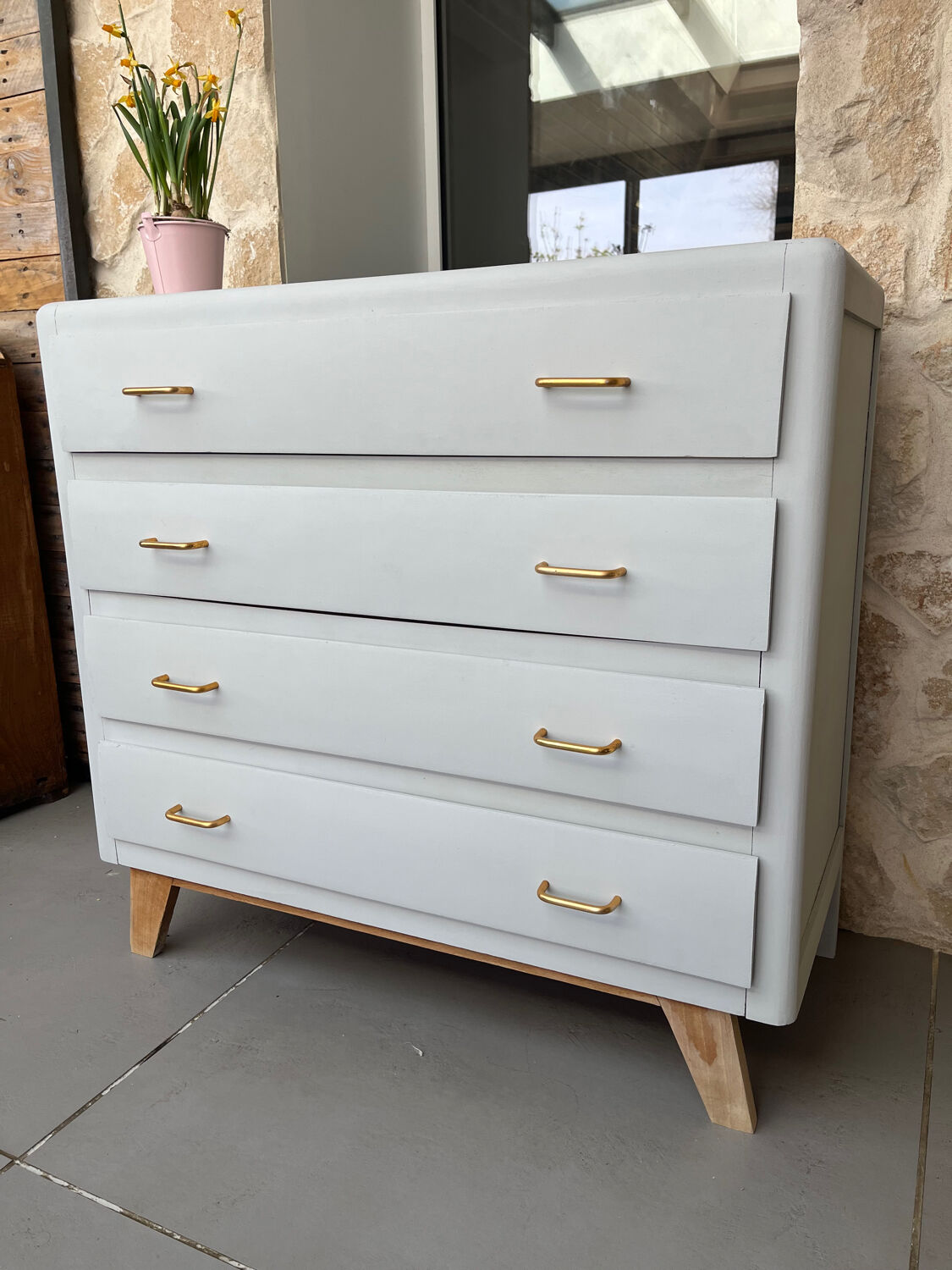 Vintage chest of drawers