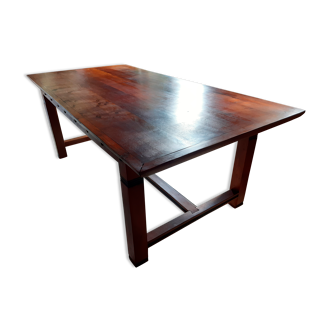 Table with solid acacia benches