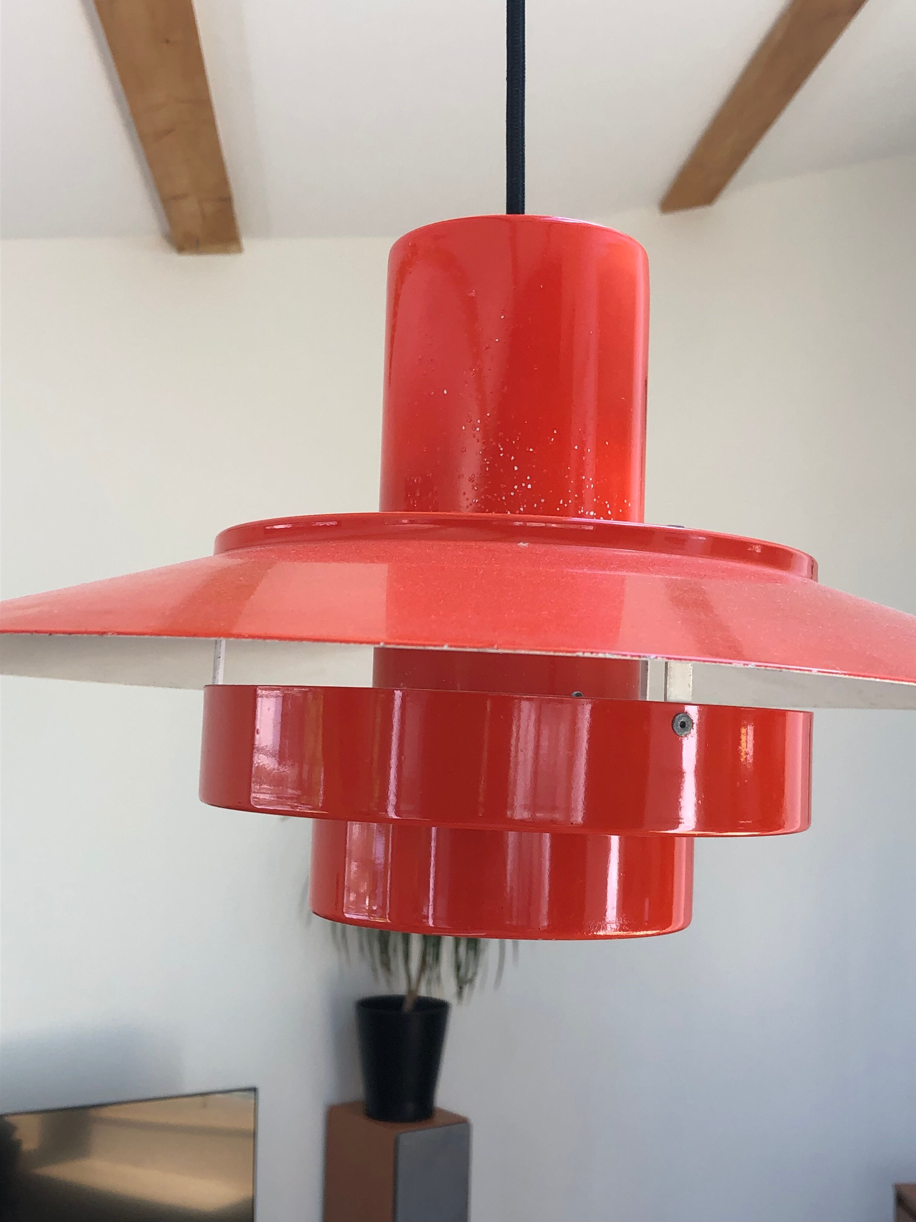 Scandinavian pendant lamp