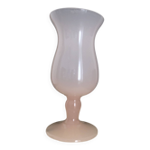 Vase en opaline rose