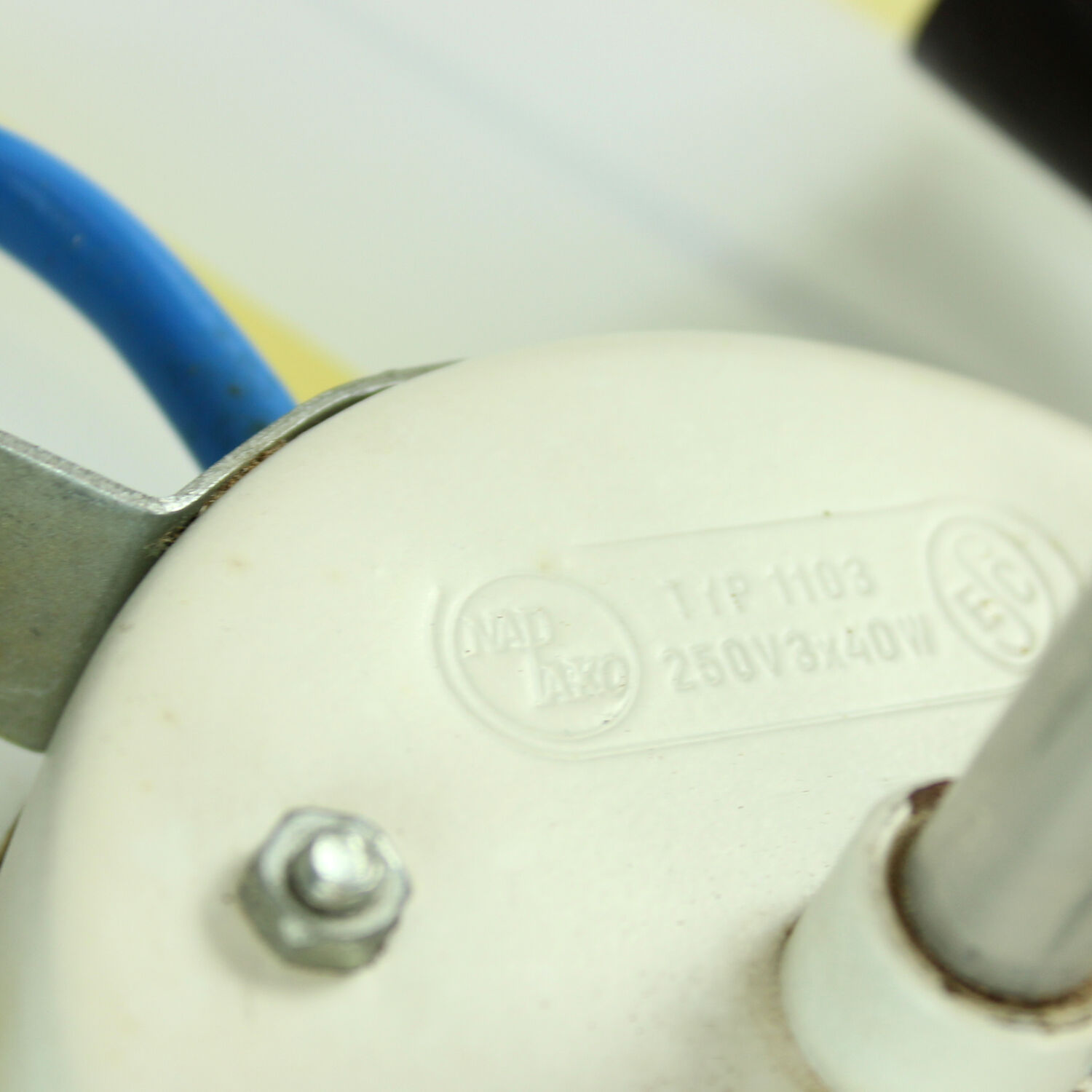 Supension, Napako, circa 1960