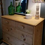 Old English chest of drawers in pine entirely sanded