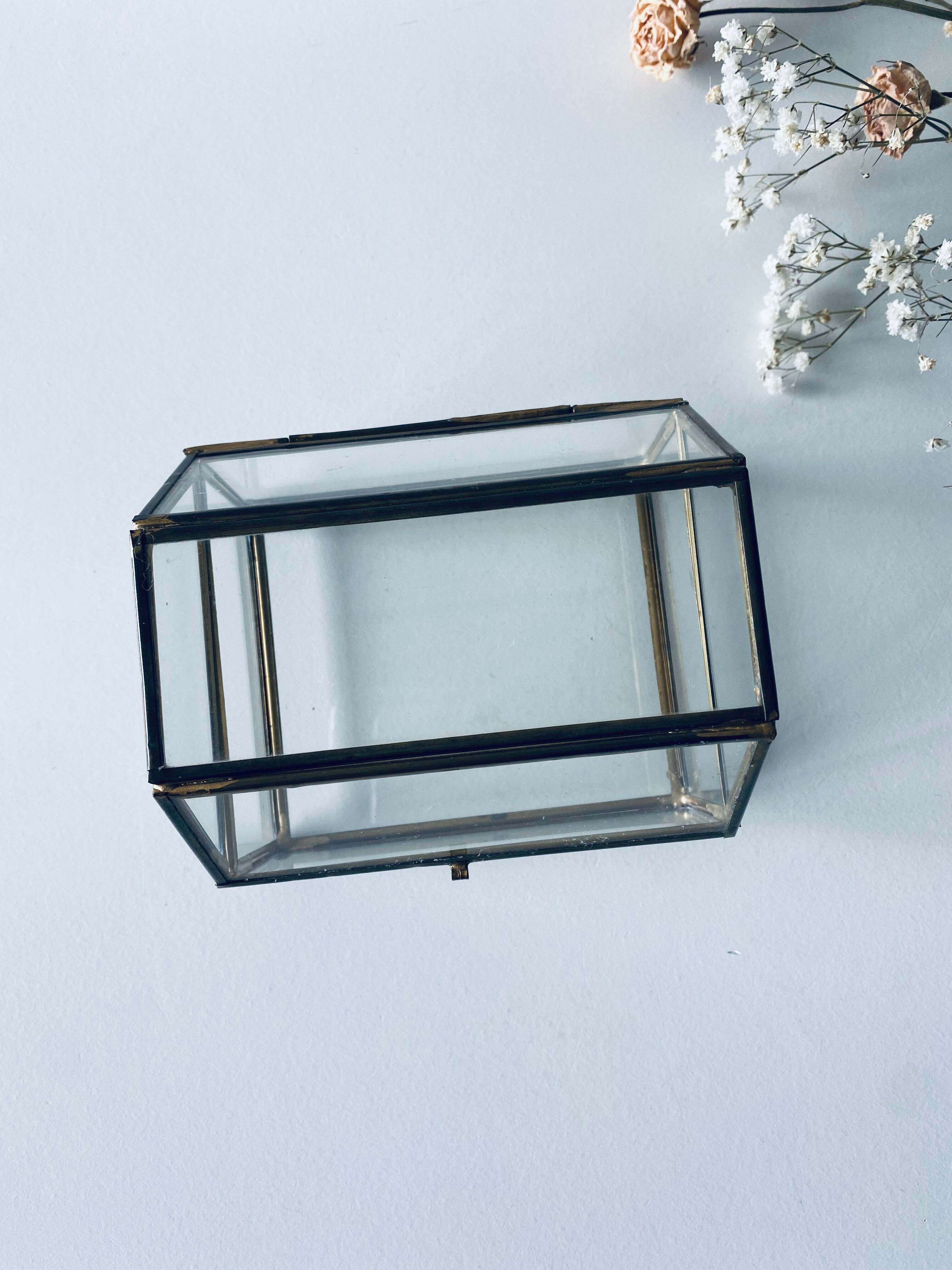 Showcase jewelry box