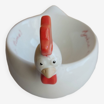 Hen-shaped appetizer bowl