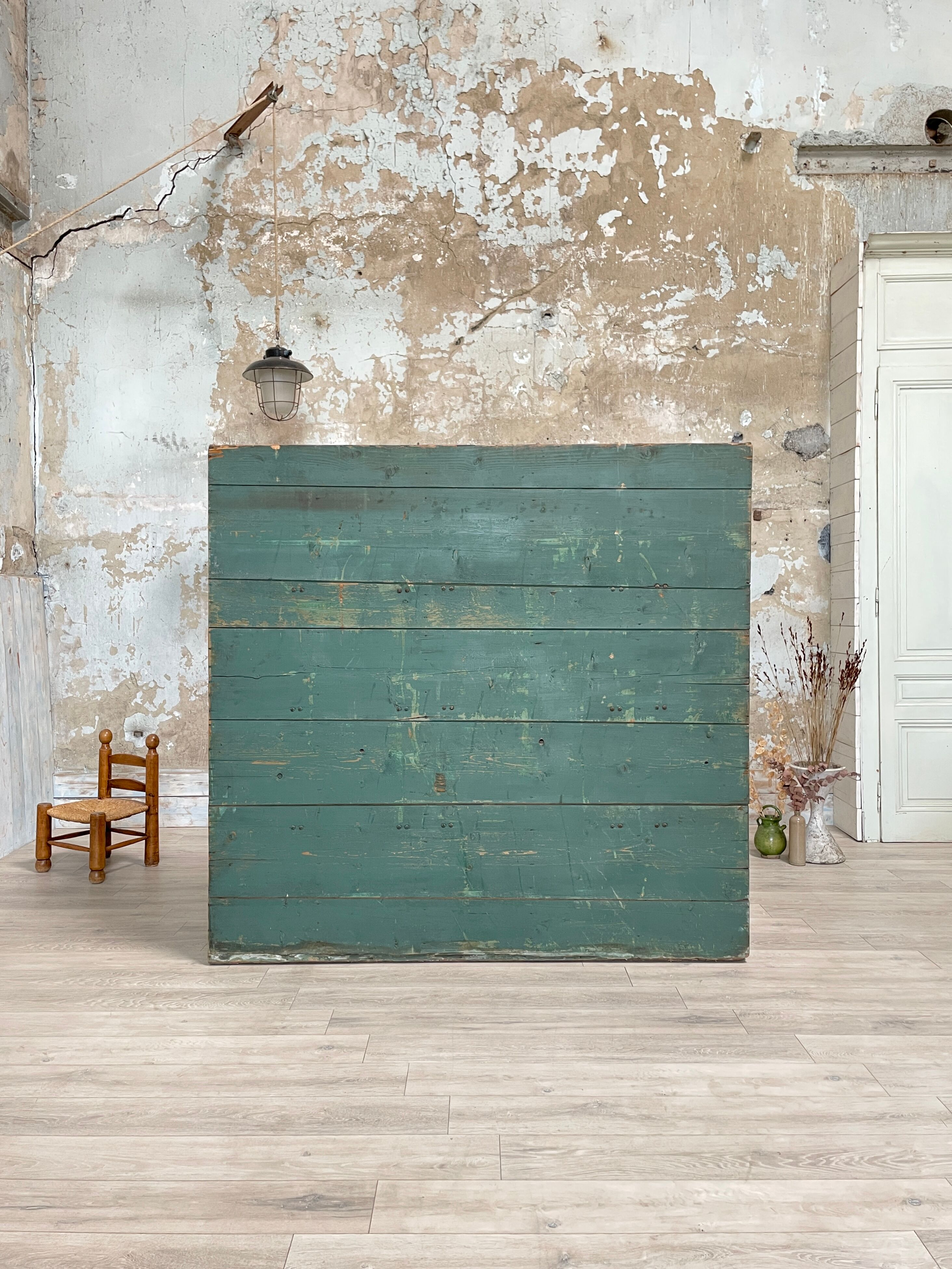 5-door cloakroom in patinated wood