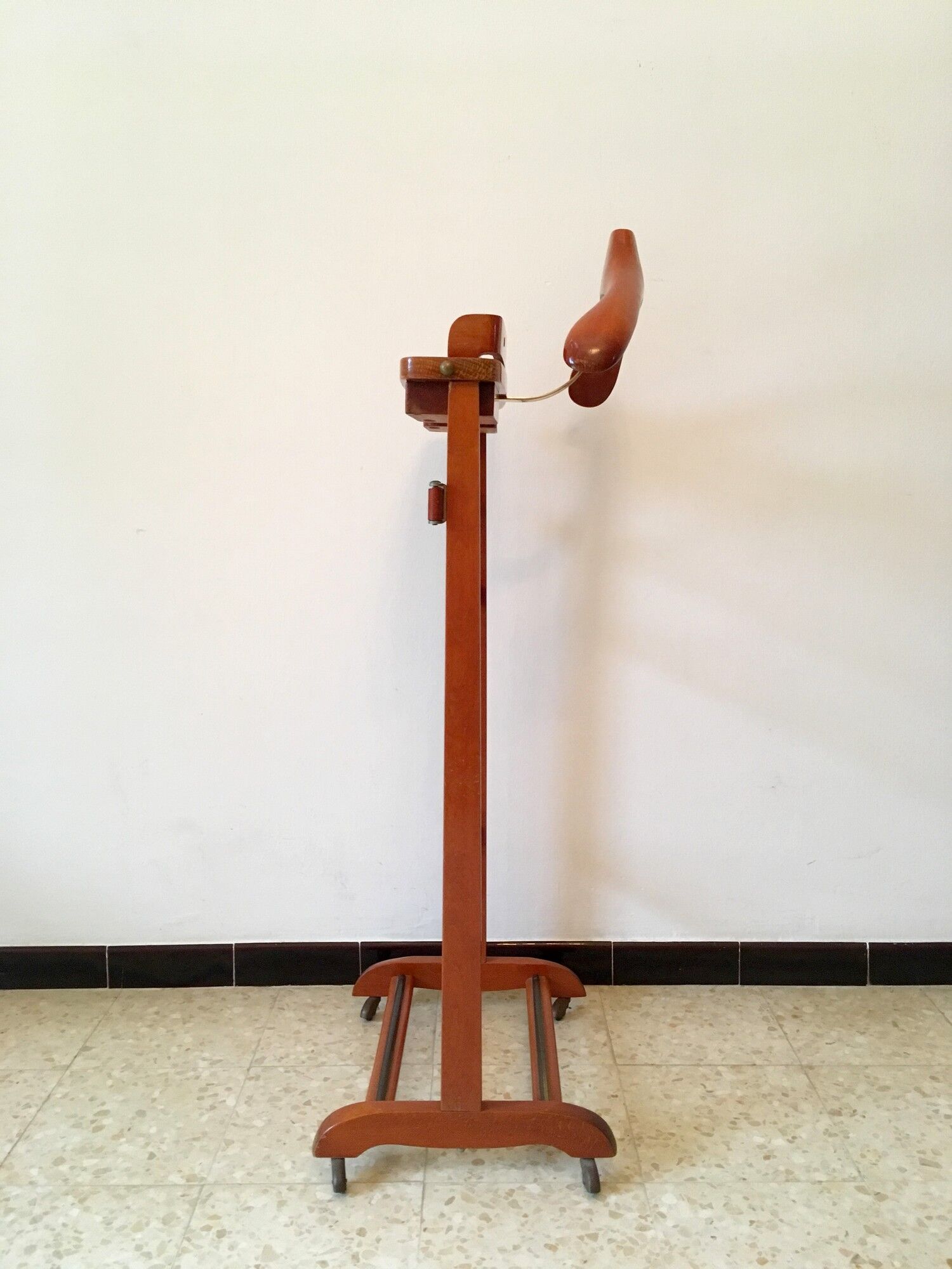 Fratelli Reguitti 60s vintage Footman