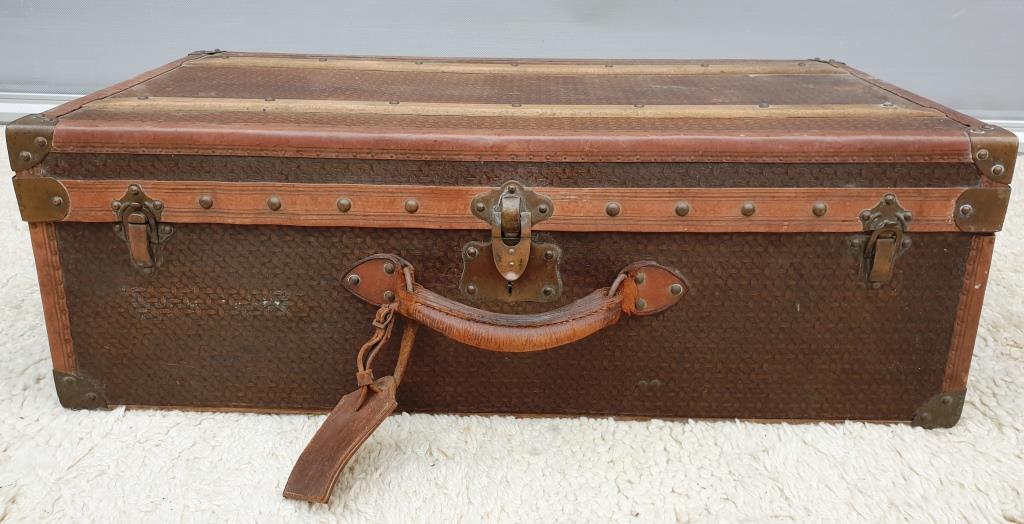 Trunk suitcase 1920 canvas coated cannage pattern